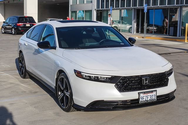 Used 2023 Honda Accord Sport image 3