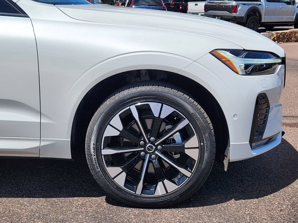 New 2026 Volvo XC60 B5 Plus w/ Protection Package Premier AWD/4WD image 29
