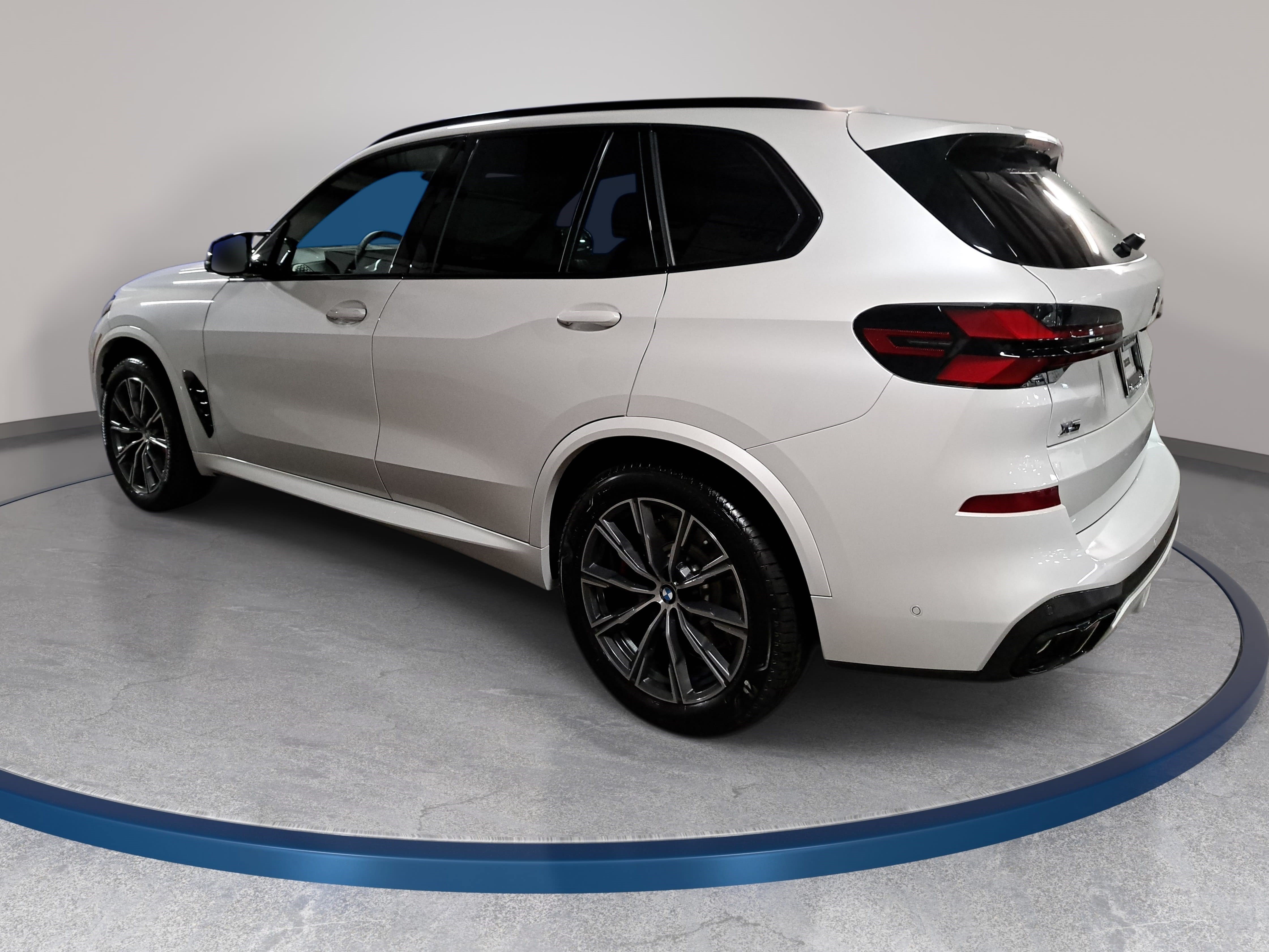 New 2026 BMW X5 M60i AWD/4WD image 7