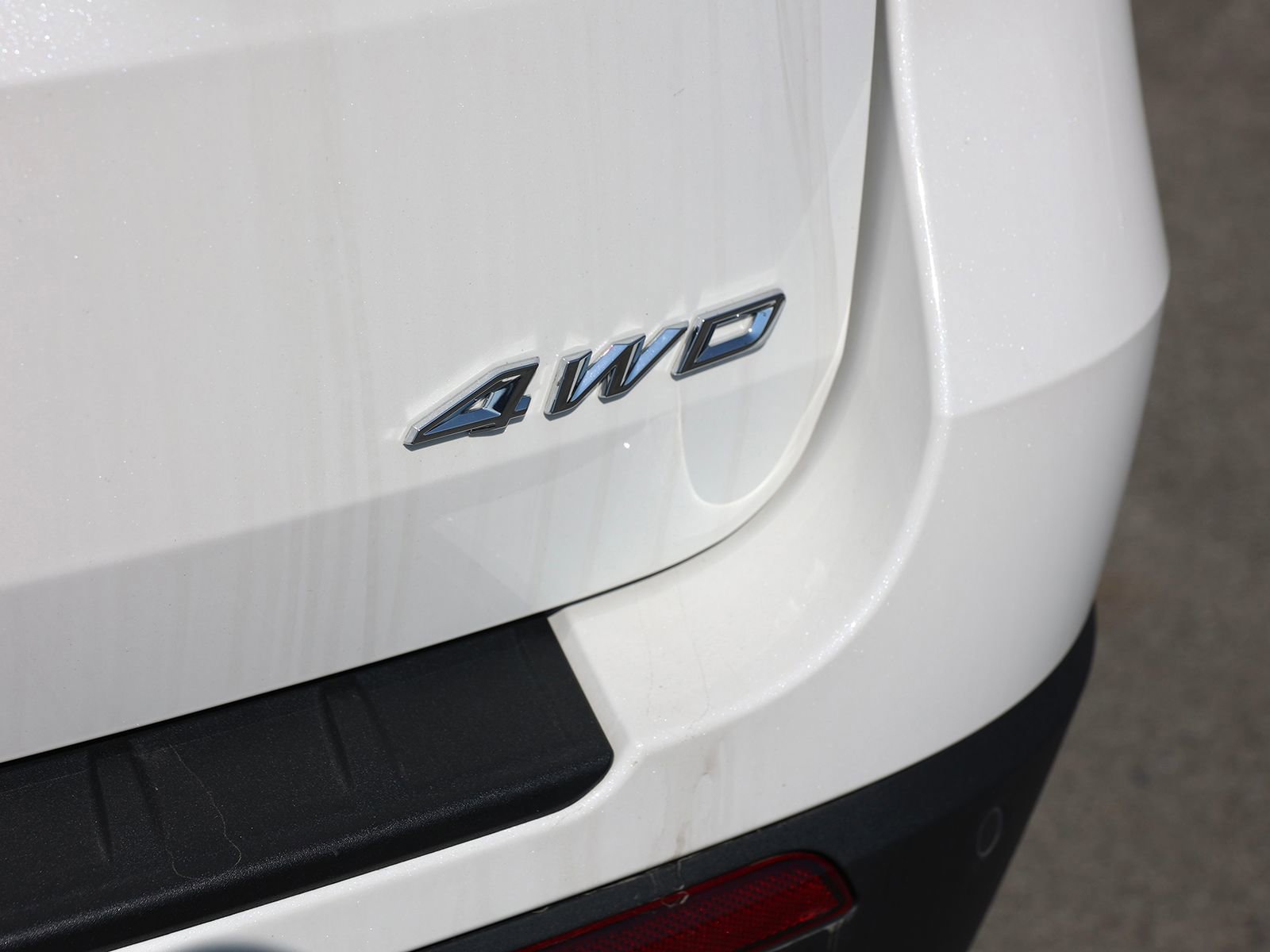 Used 2025 Ford Explorer Active image 10