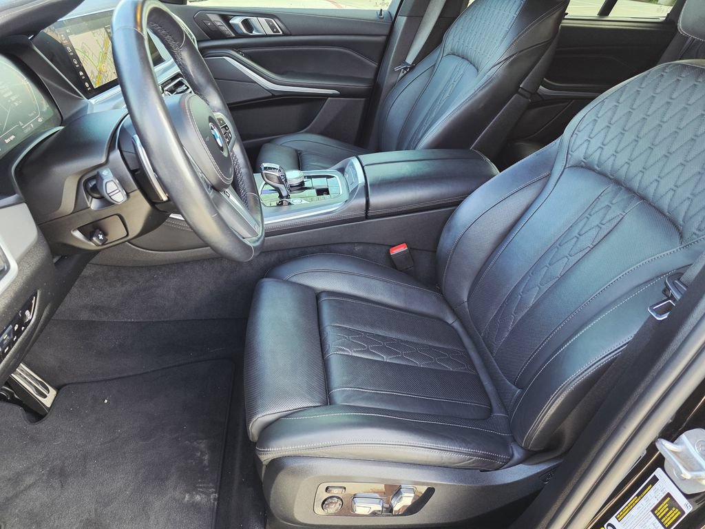 Used 2023 BMW X5 xDrive40i w/ Executive Package AWD/4WD image 14