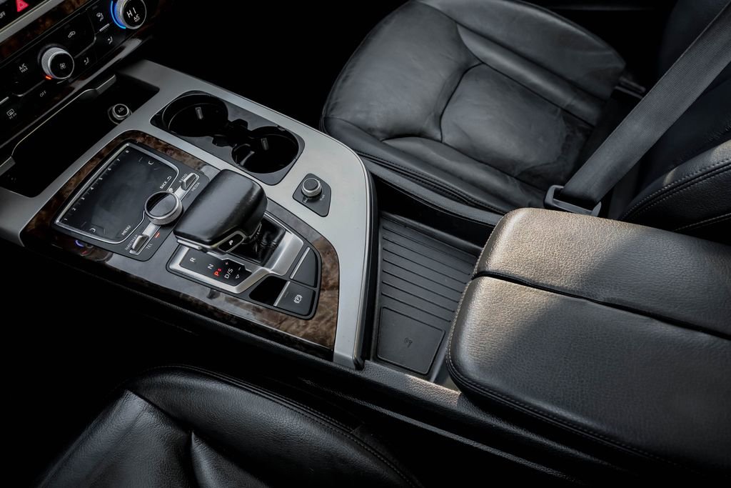 Used 2017 Audi Q7 2.0T Premium image 24