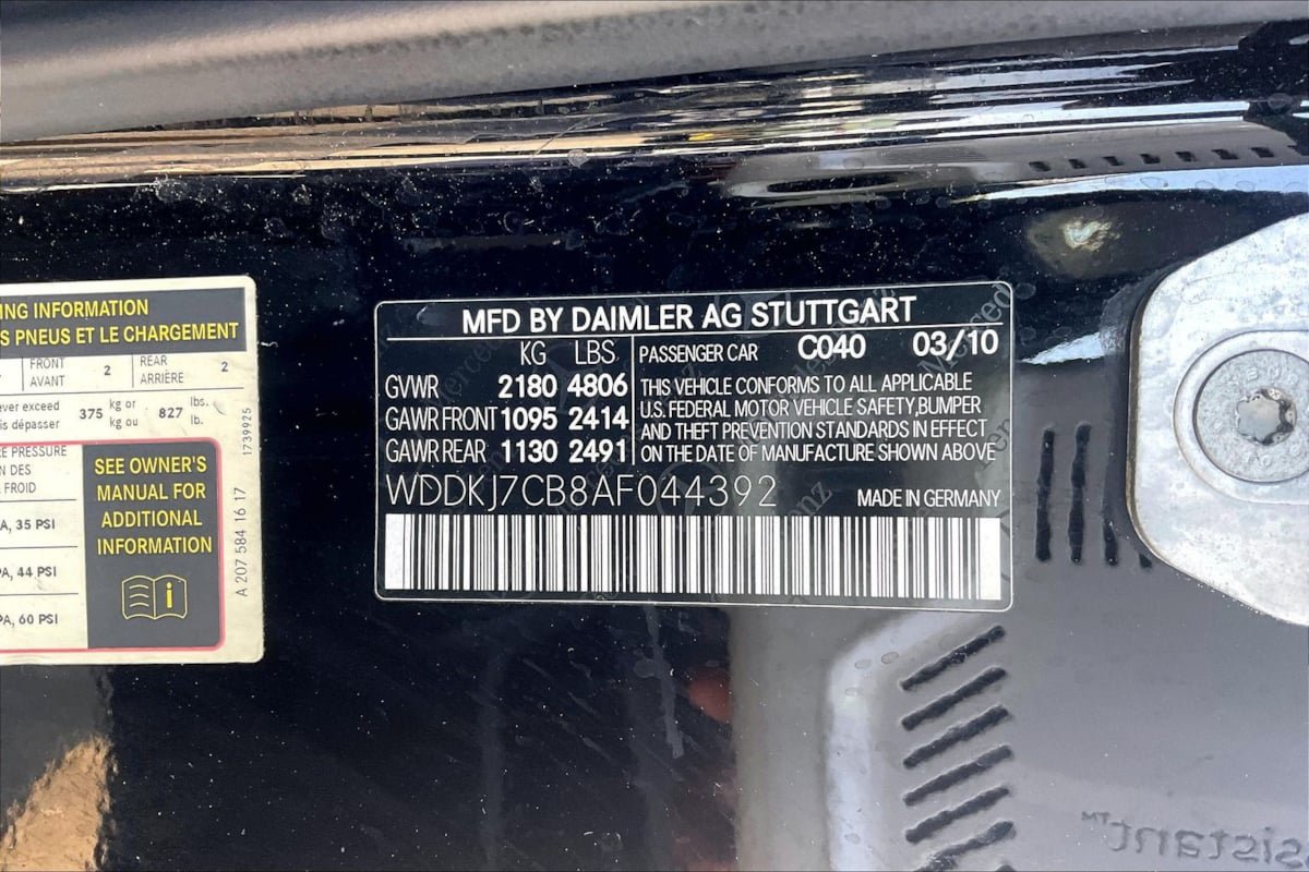 Used 2010 Mercedes-Benz E 550 Coupe image 33