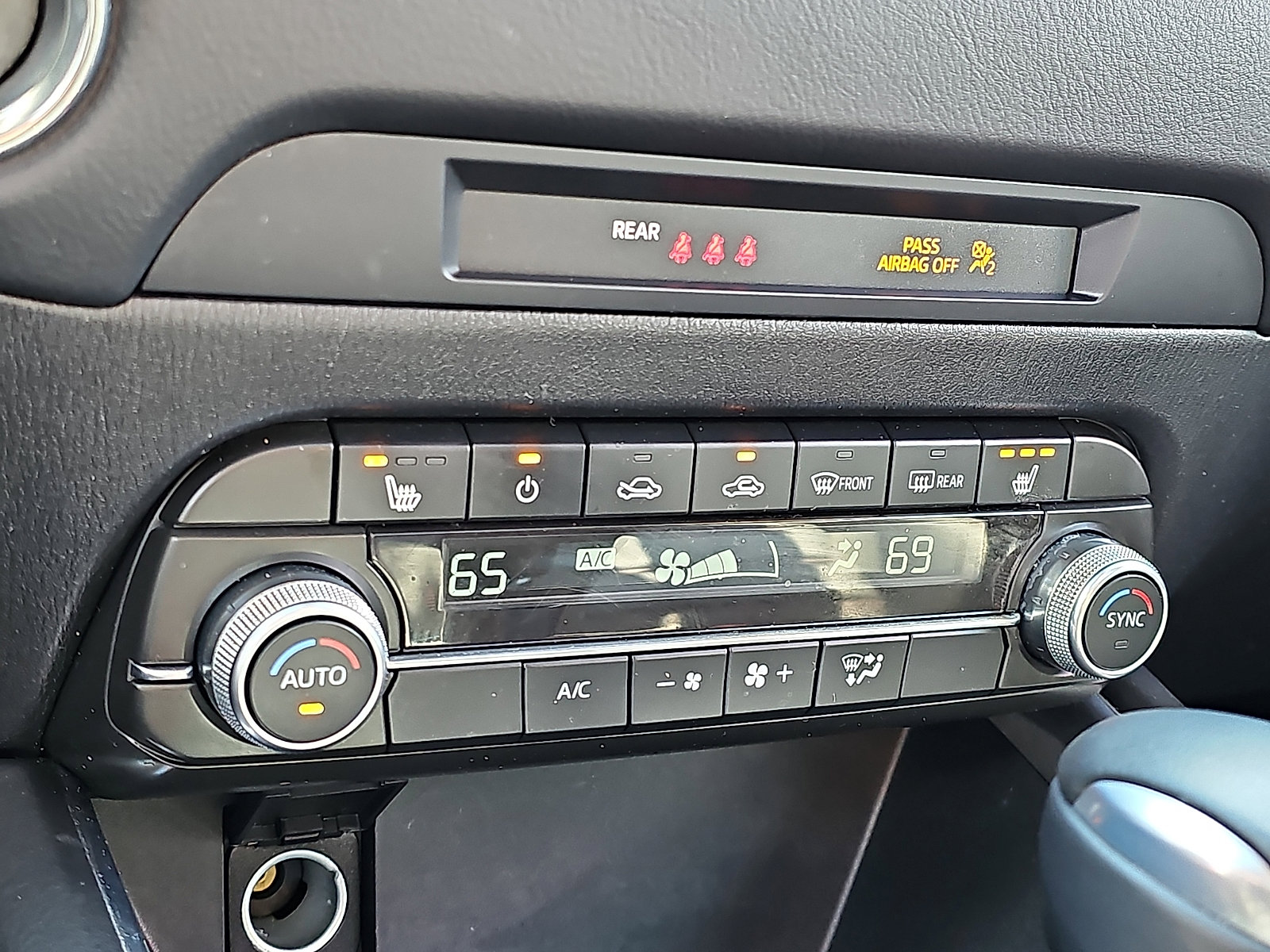 Used 2025 MAZDA CX-5 Carbon Edition image 16