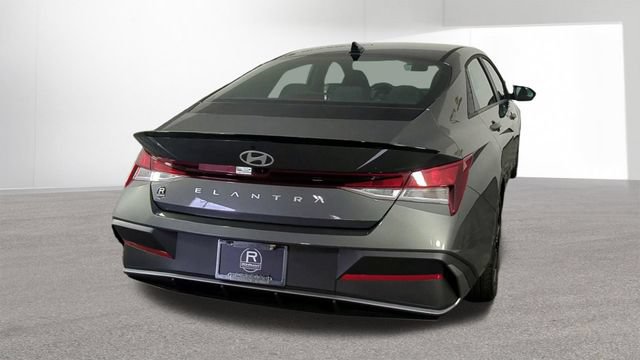 New 2026 Hyundai Elantra Sport FWD image 8