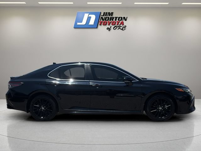 Used 2024 Toyota Camry SE FWD image 4