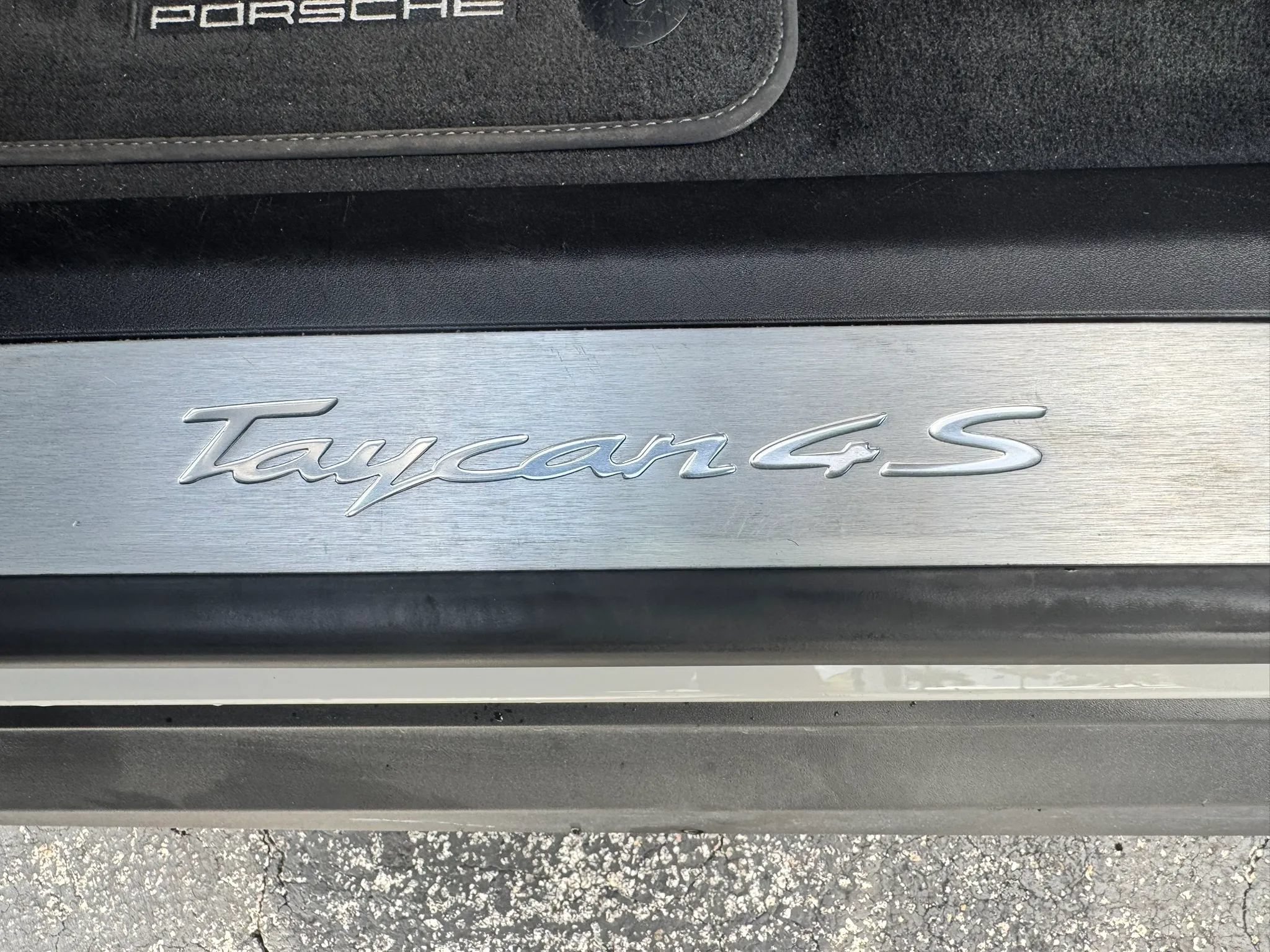 Used 2021 Porsche Taycan 4S AWD/4WD image 57