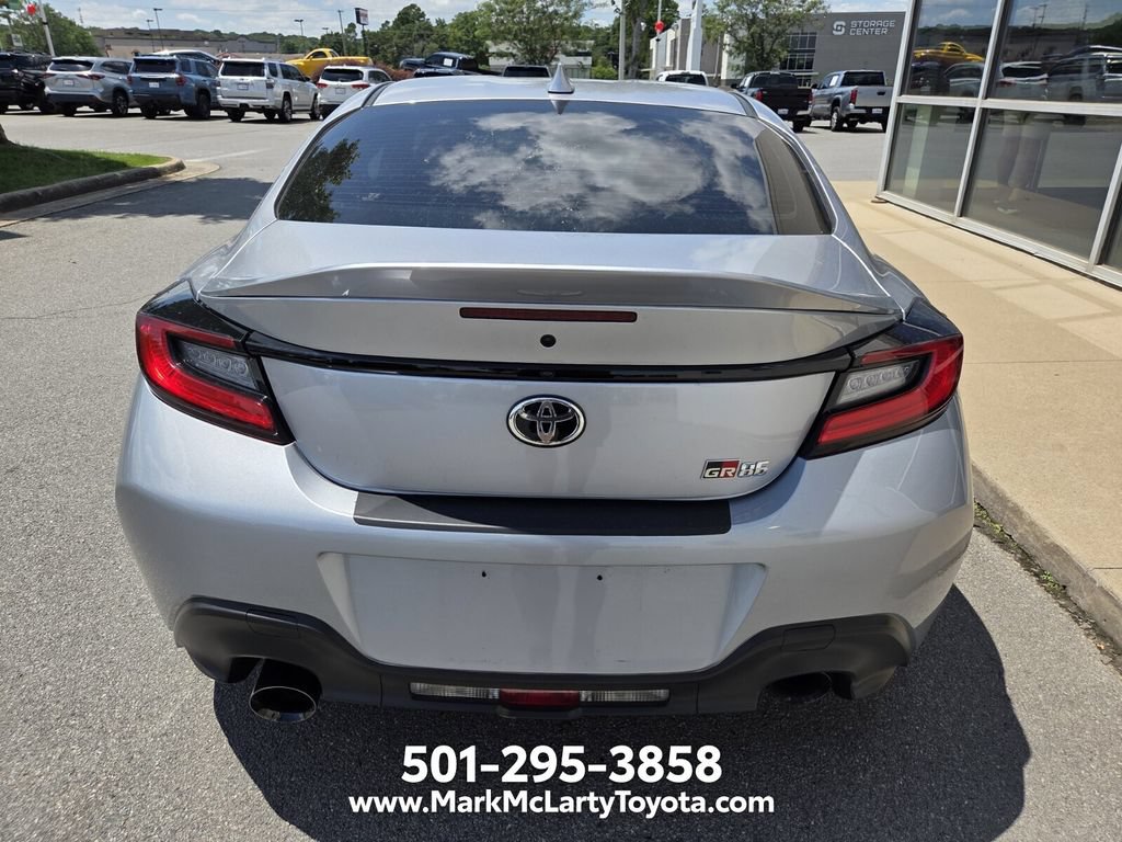 Used 2023 Toyota GR86 Premium w/ ALL Weather Mat Package (TMS) RWD image 7