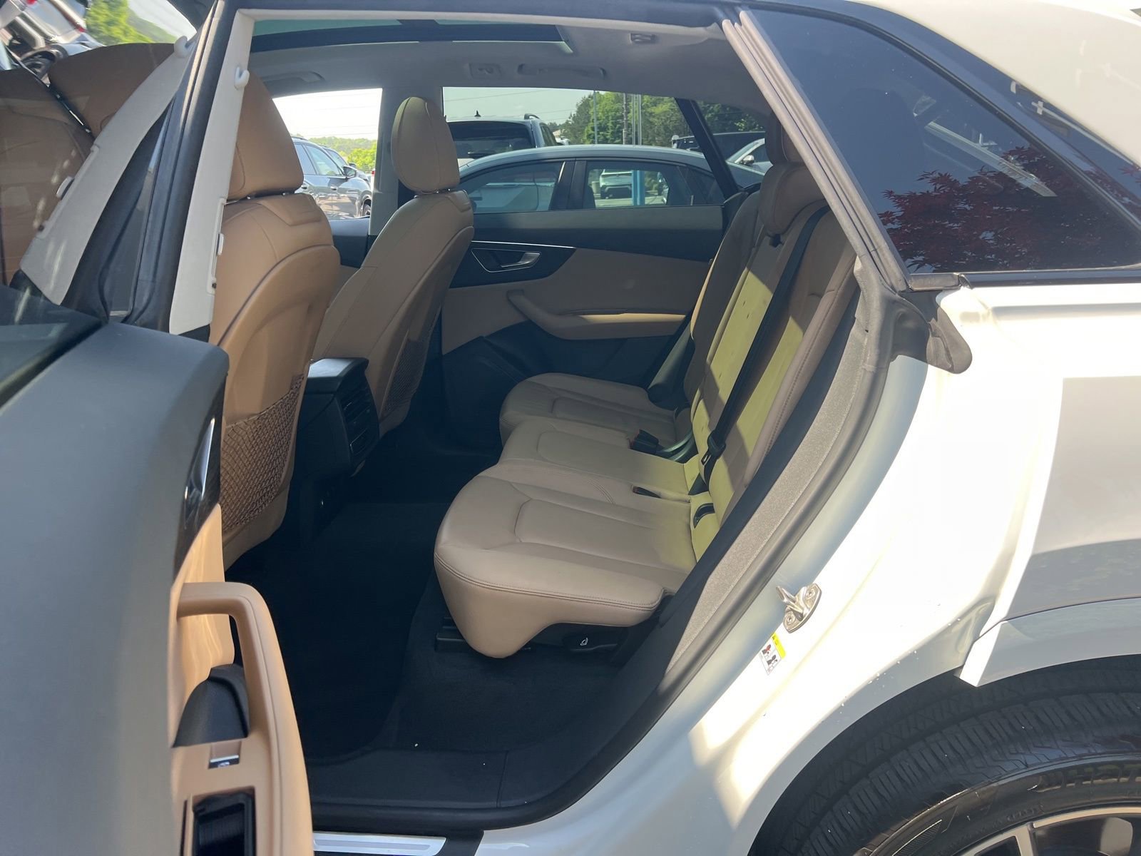 Used 2021 Audi Q8 Premium w/ Black Optic Package AWD/4WD image 34