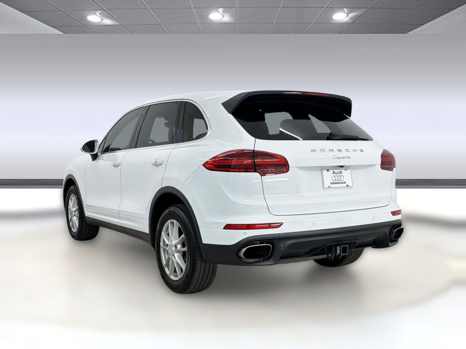 Used 2016 Porsche Cayenne AWD/4WD image 3
