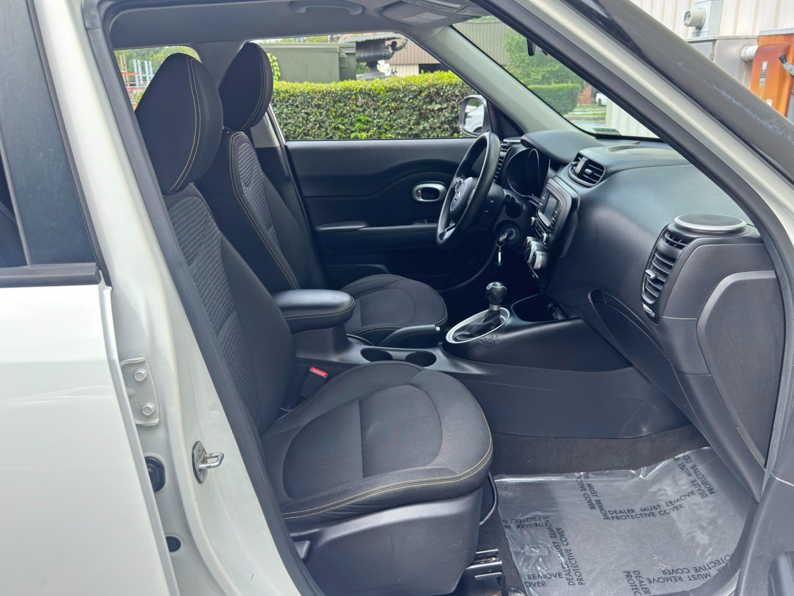 Used 2016 Kia Soul + FWD image 14