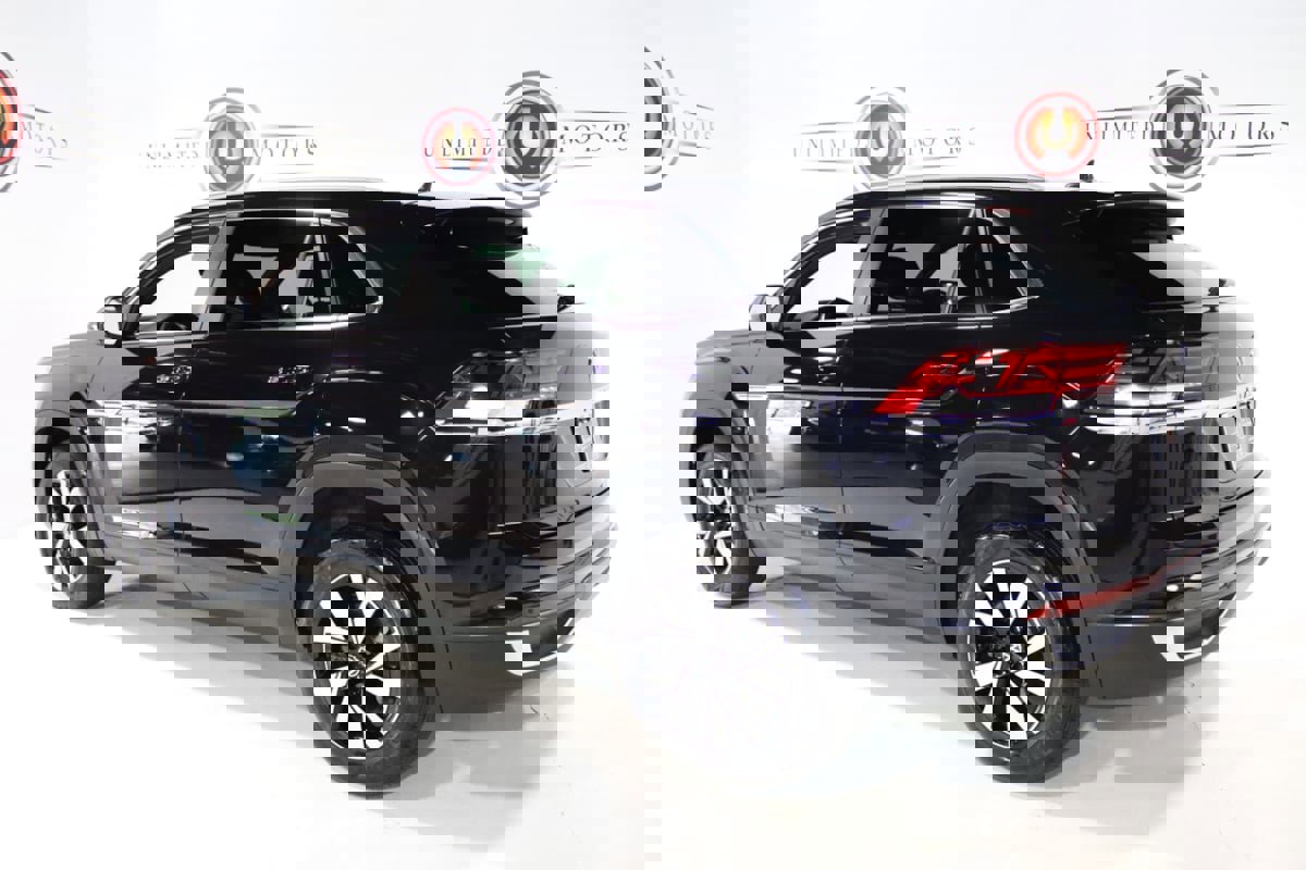 Used 2020 Volkswagen Atlas Cross Sport SEL image 3