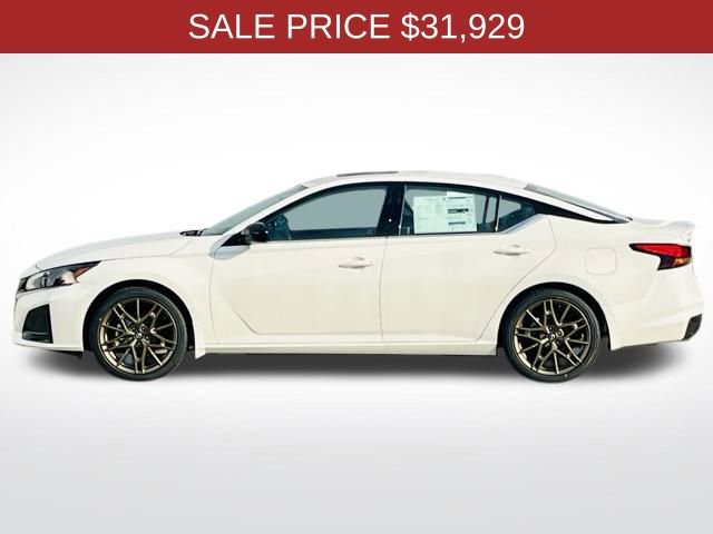 New 2025 Nissan Altima 2.5 SR w/ SR Premium Package image 11