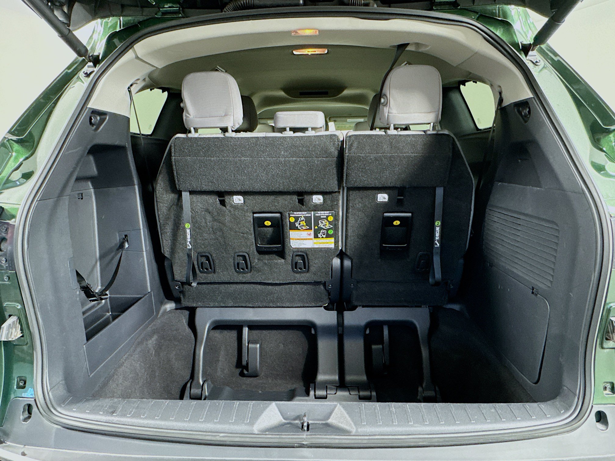 Certified 2026 Toyota Sienna LE FWD image 25