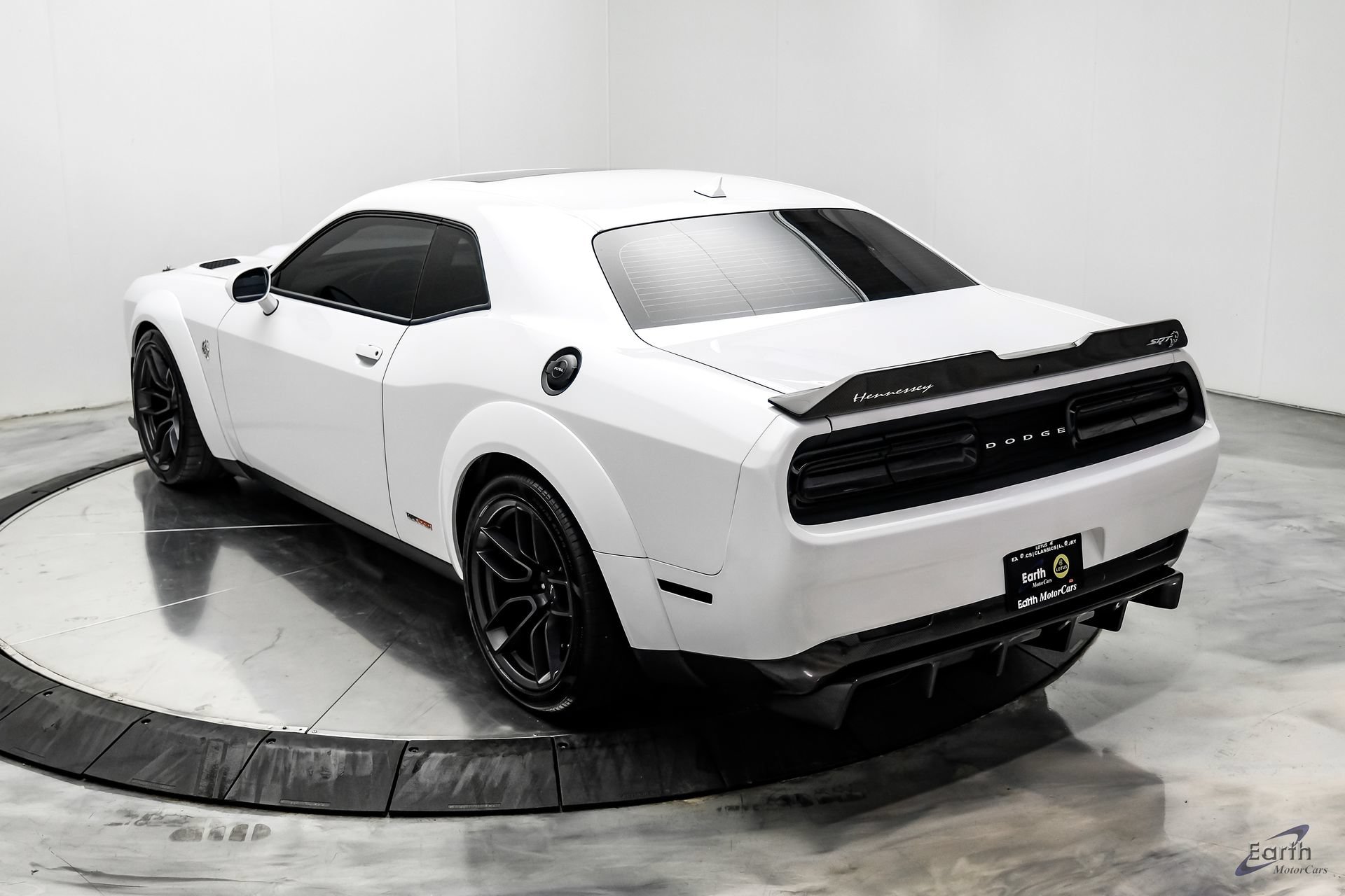 Used 2018 Dodge Challenger SRT Hellcat RWD image 13