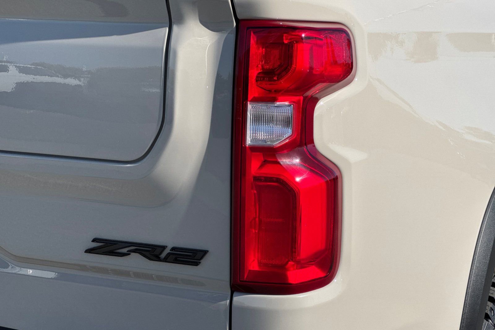 New 2026 Chevrolet Silverado 1500 ZR2 w/ Dark Appearance Package AWD/4WD image 32
