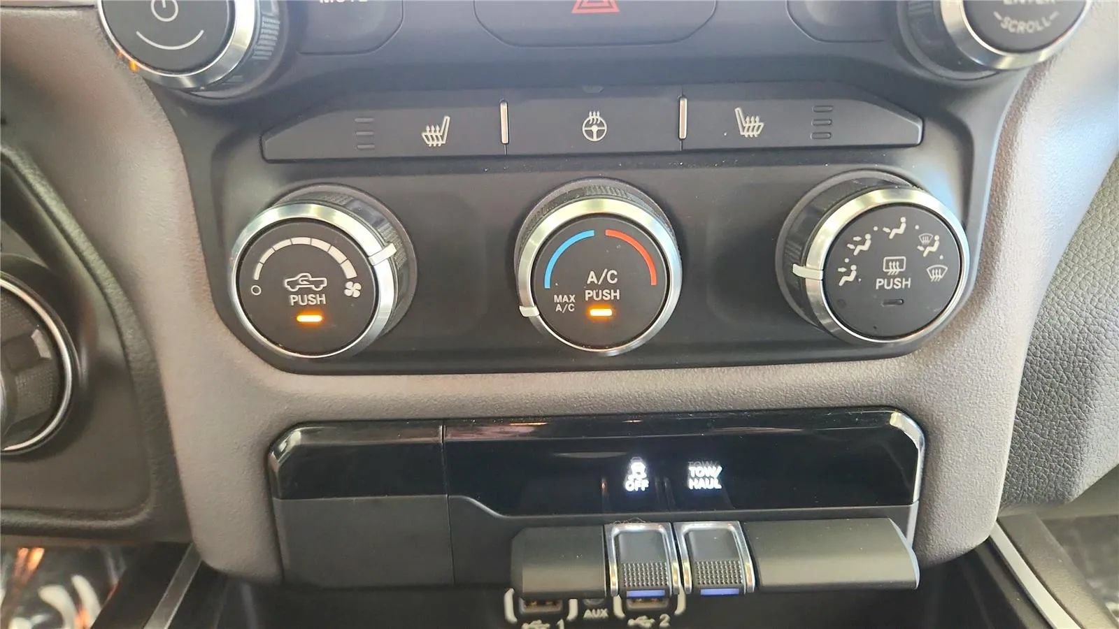 Used 2023 RAM 1500 Big Horn AWD/4WD image 31