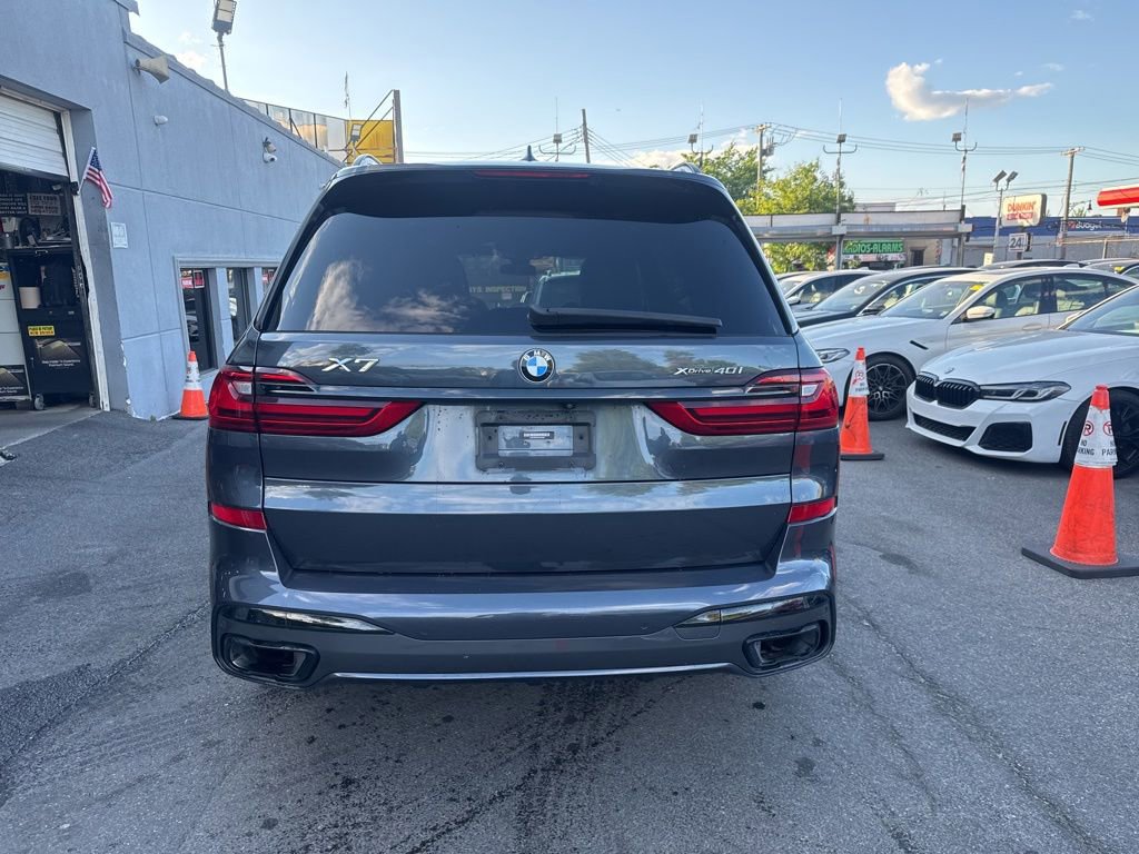 Used 2020 BMW X7 xDrive40i w/ M Sport Package AWD/4WD image 5
