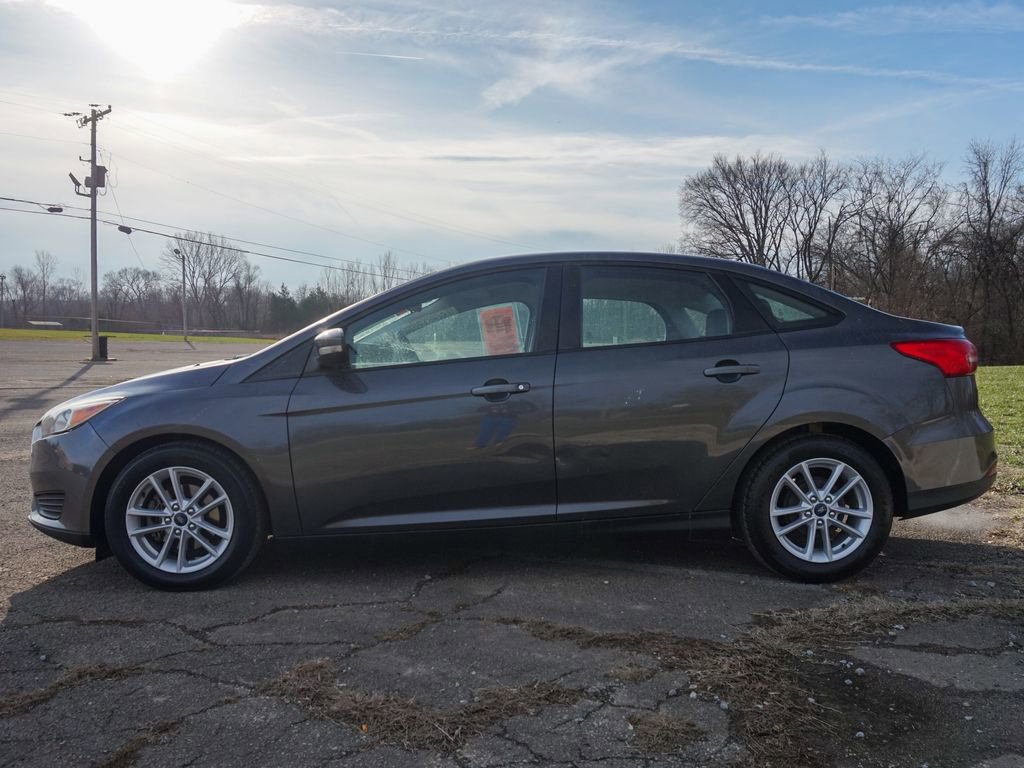 Used 2017 Ford Focus SE image 7