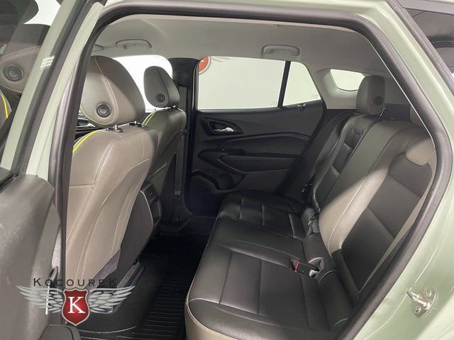 Used 2024 Chevrolet Trax ACTIV w/ Driver Confidence Package FWD image 21