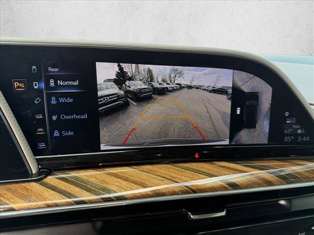 Used 2023 Cadillac Escalade Sport Platinum w/ LPO, ONYX Package image 19