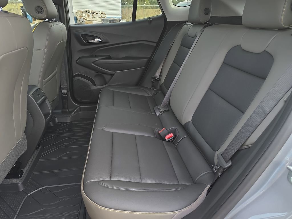 New 2026 Chevrolet Trax ACTIV w/ Driver Confidence Package FWD image 13