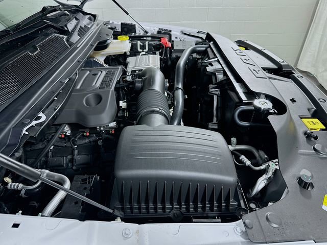 New 2026 RAM 1500 4x4 Crew Cab image 19