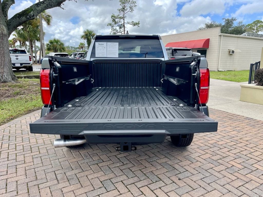 Used 2025 Toyota Tacoma SR w/ Towing Package RWD image 5