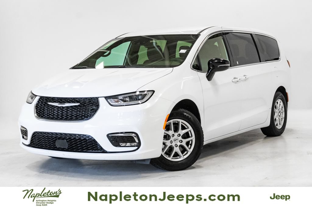 Used 2025 Chrysler Pacifica Select FWD image 1