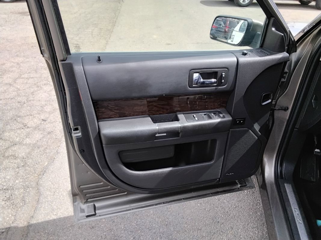 Used 2013 Ford Flex Limited AWD/4WD image 10