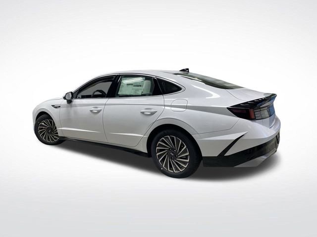 New 2025 Hyundai Sonata SEL image 3