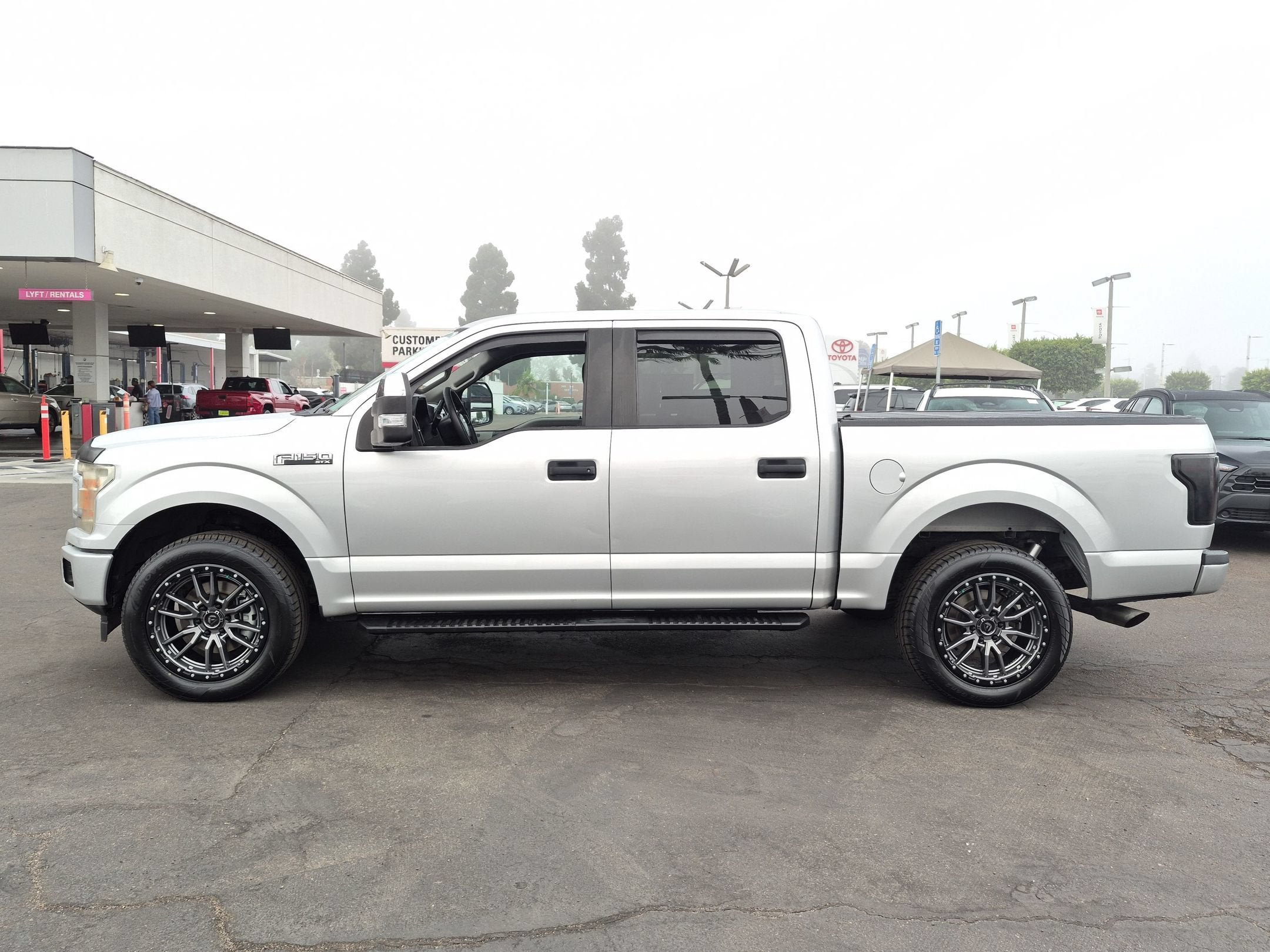 Used 2018 Ford F150 XL w/ Equipment Group 101A Mid AWD/4WD image 4