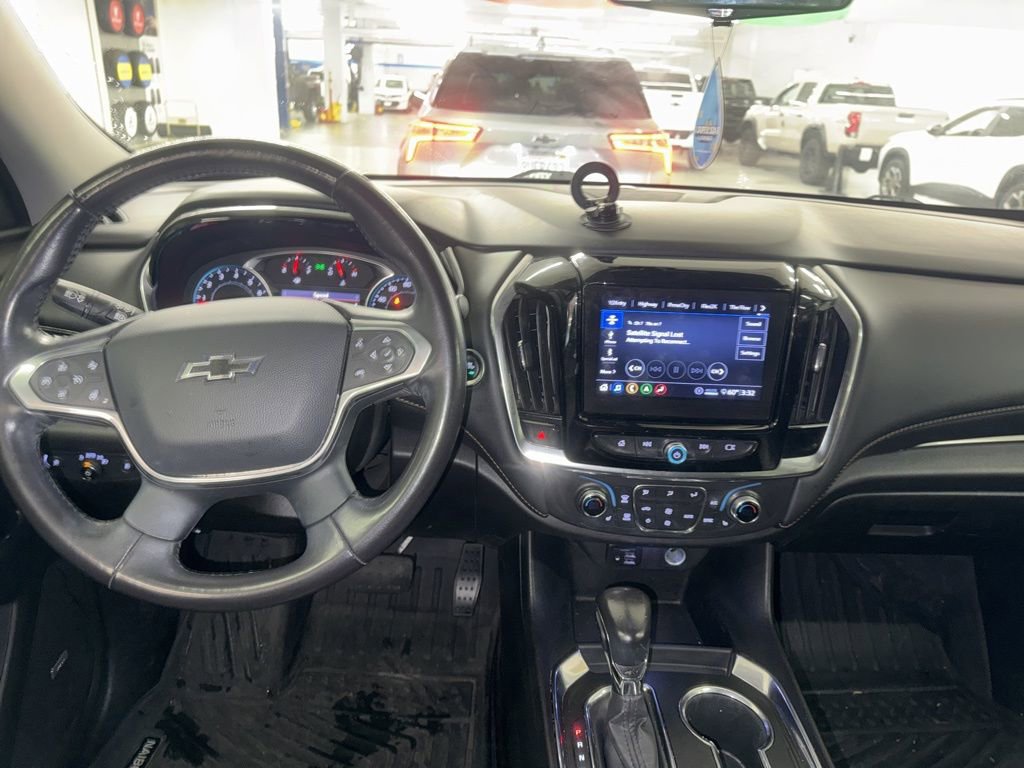 Used 2021 Chevrolet Traverse RS image 9