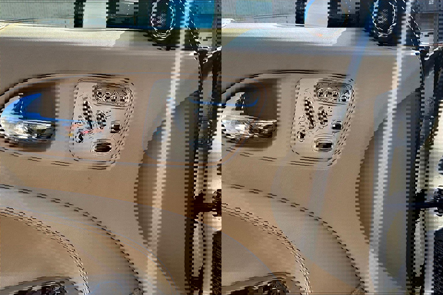 Used 2010 Jaguar XK Convertible image 32