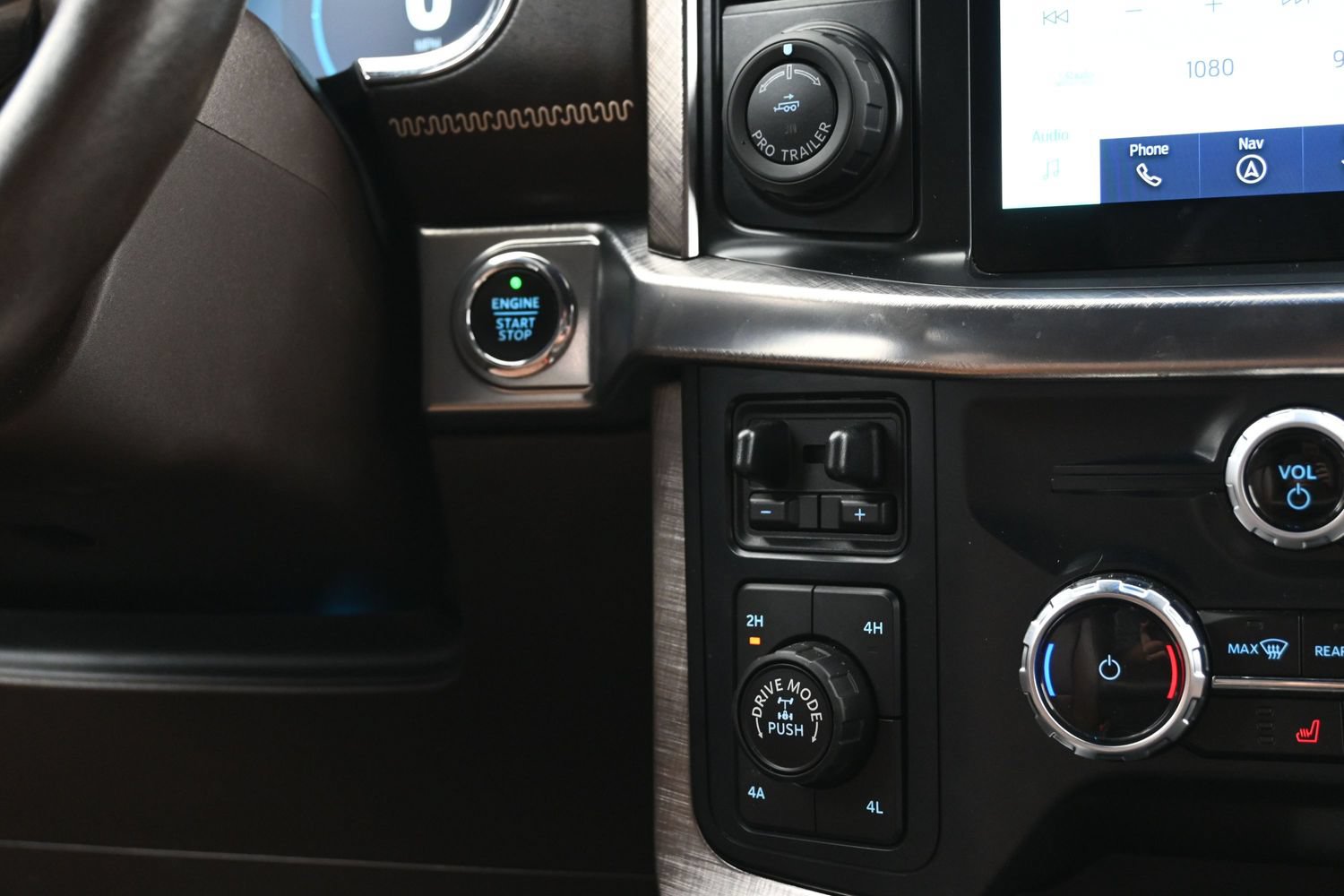 Used 2023 Ford F150 King Ranch w/ Equipment Group 601A High AWD/4WD image 39