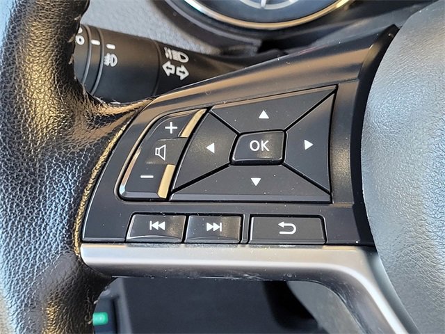 Used 2022 Nissan Rogue Sport SV image 29