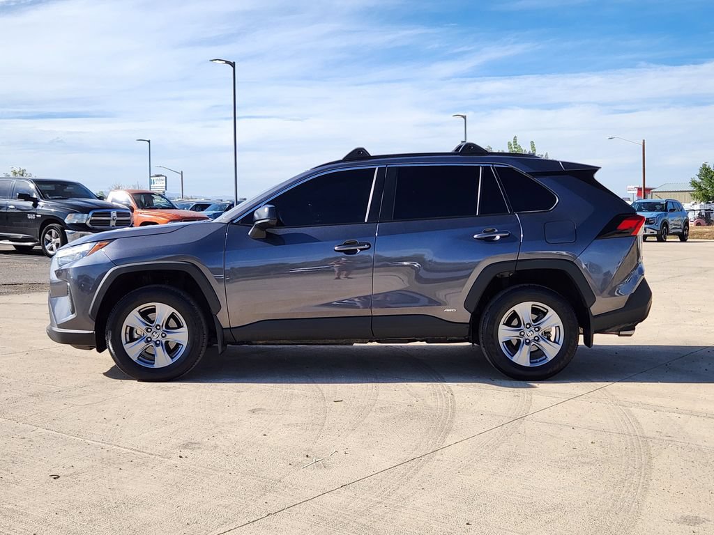 Used 2024 Toyota RAV4 LE AWD/4WD image 8