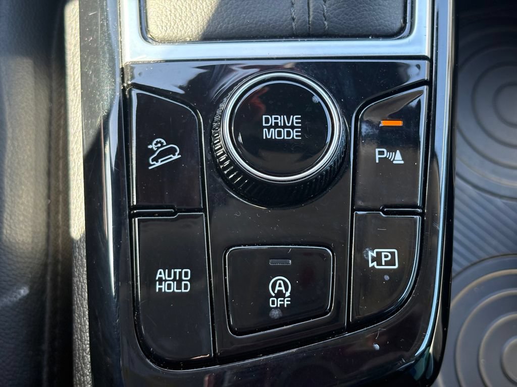 Used 2025 Kia Sportage EX FWD image 28