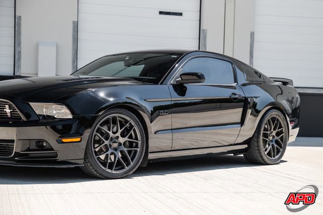 Used 2013 Ford Mustang GT Premium RWD image 37
