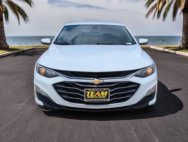Used 2021 Chevrolet Malibu LT FWD image 3