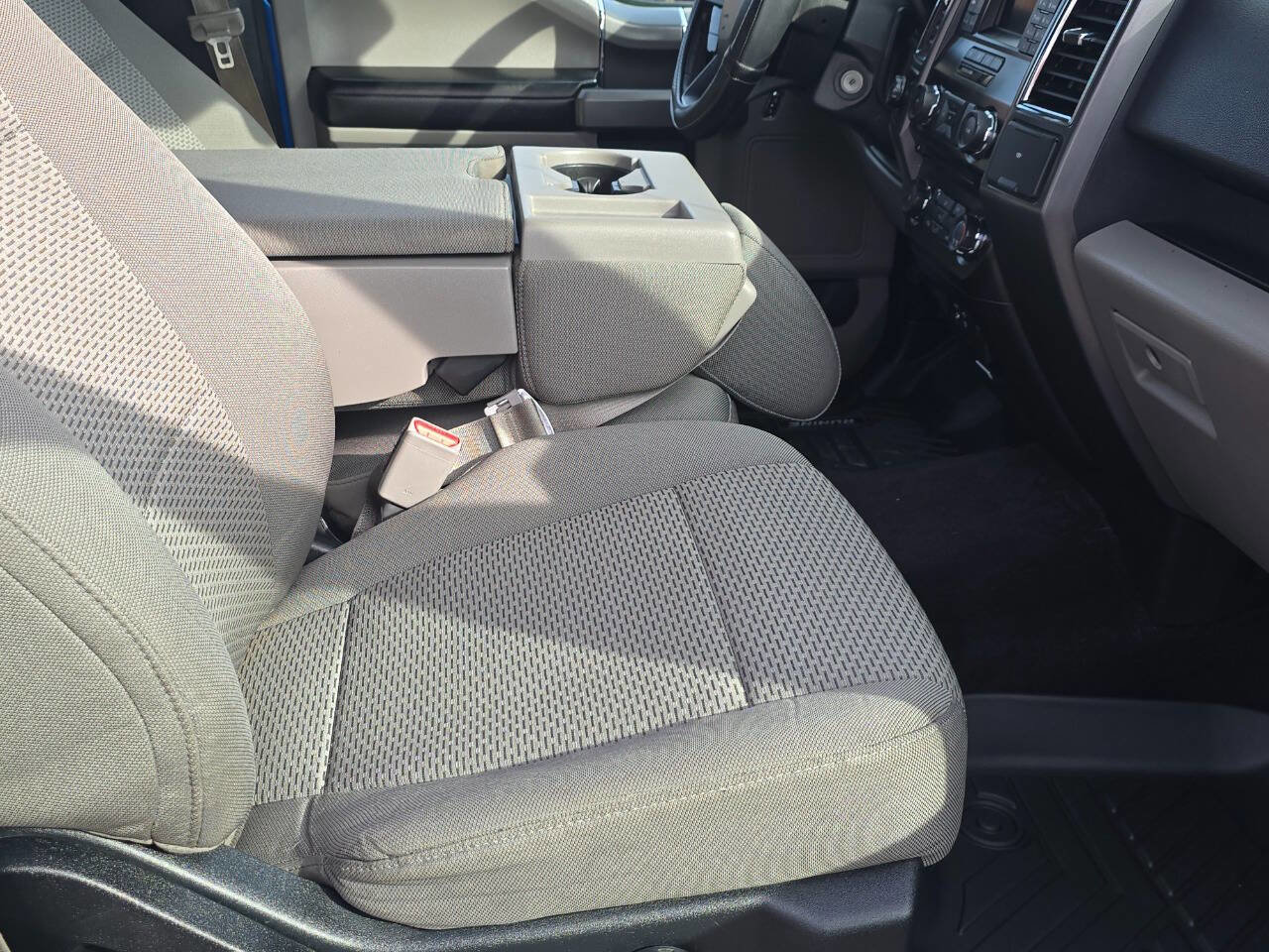 Used 2015 Ford F150 XLT w/ Equipment Group 301A Mid image 24