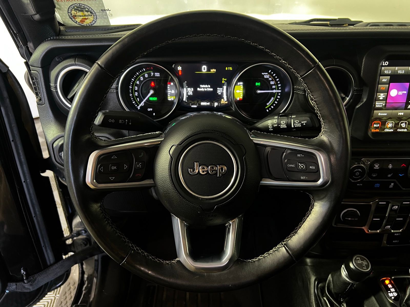 Used 2022 Jeep Wrangler Unlimited Sahara w/ Cold Weather Group image 9