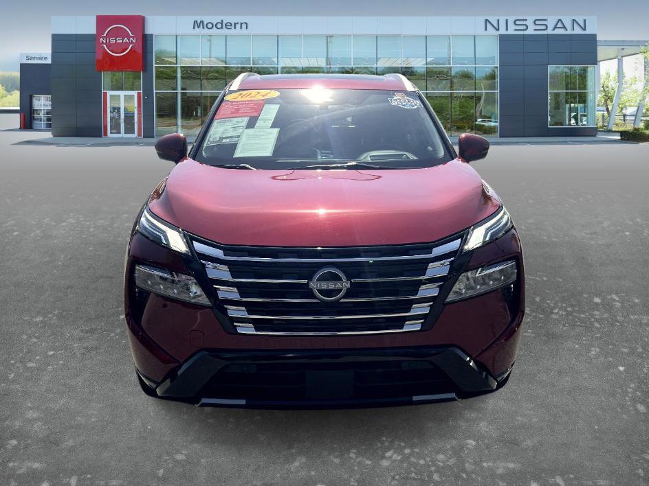 Certified 2024 Nissan Rogue Platinum w/ Platinum Premium Package image 2