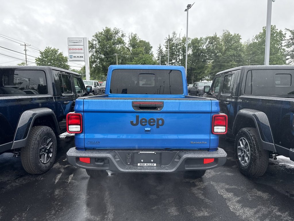 New 2026 Jeep Gladiator Sport AWD/4WD image 18