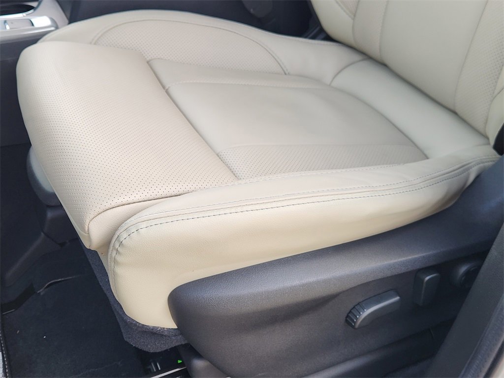 Certified 2025 Subaru Ascent Limited image 17