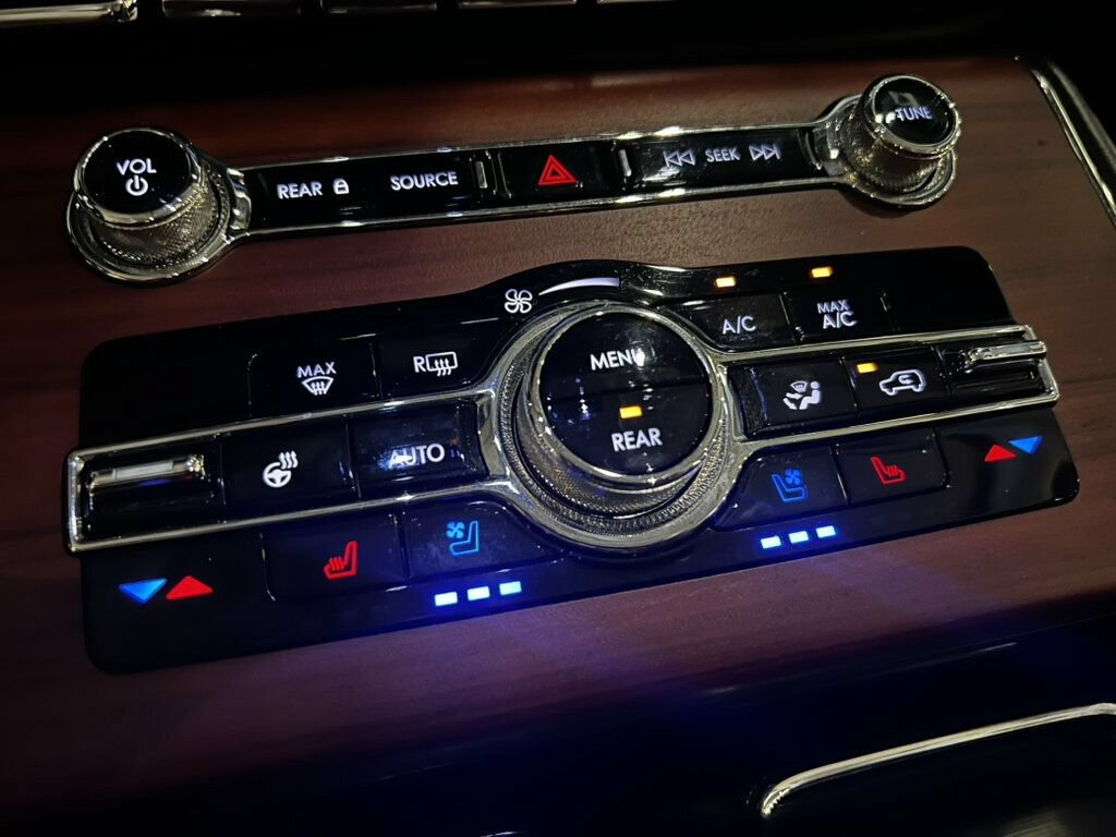 Used 2023 Lincoln Aviator Reserve w/ Equipment Group 201A AWD/4WD image 36