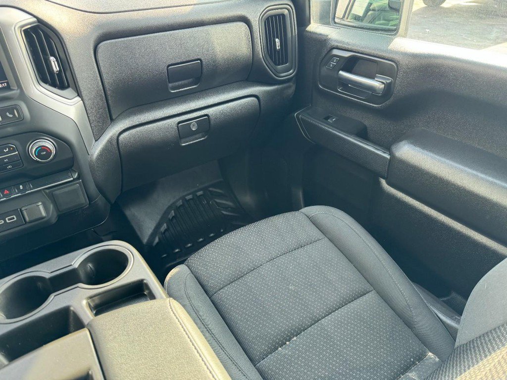 Used 2025 Chevrolet Silverado 2500 W/T image 18