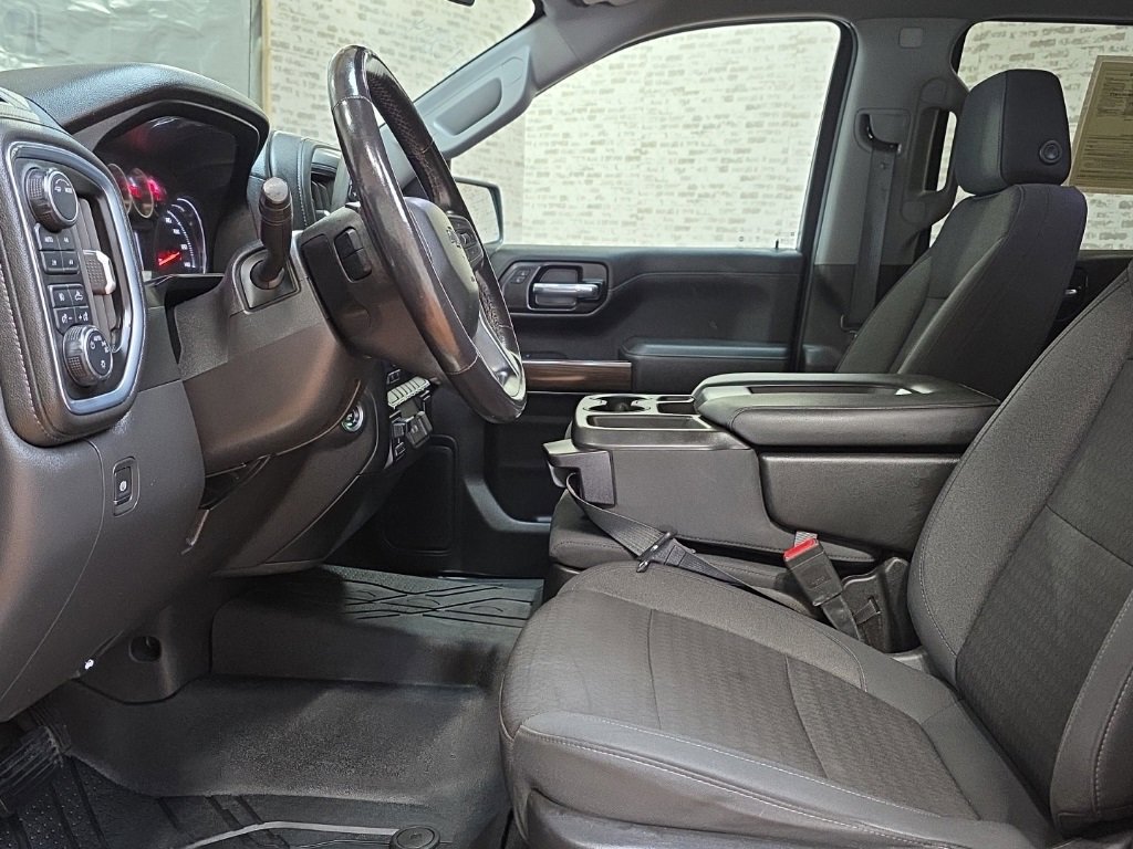 Used 2020 Chevrolet Silverado 1500 RST image 23