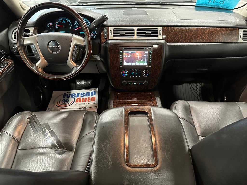 Used 2014 GMC Yukon XL Denali image 27