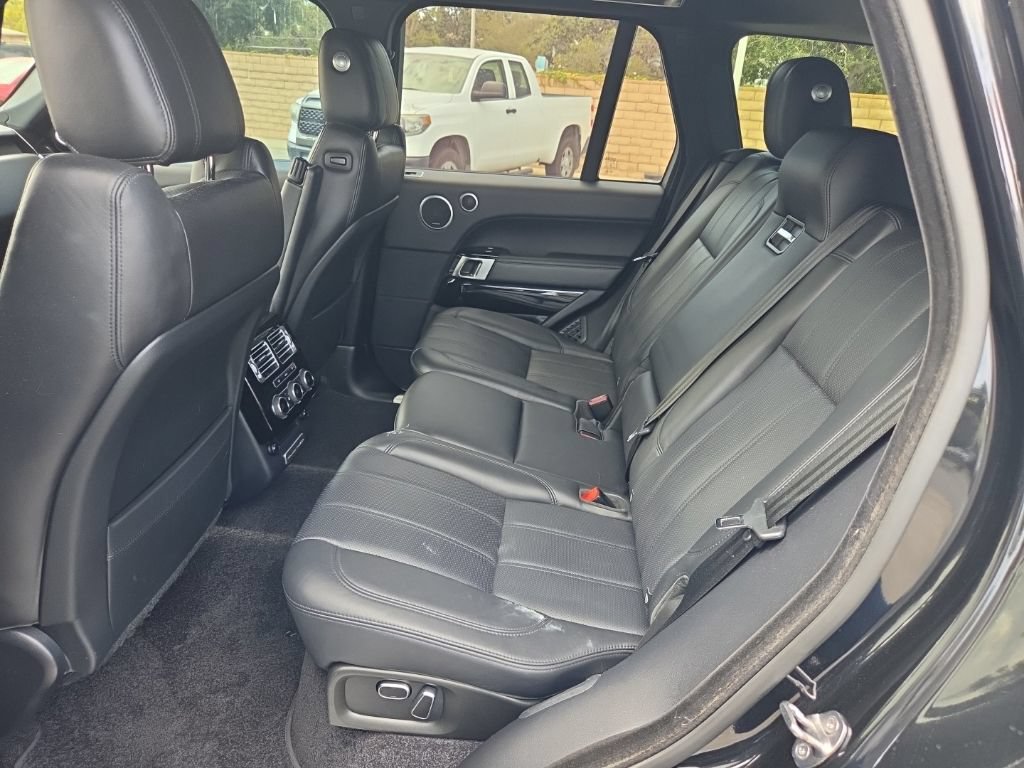 Used 2015 Land Rover Range Rover HSE AWD/4WD image 11